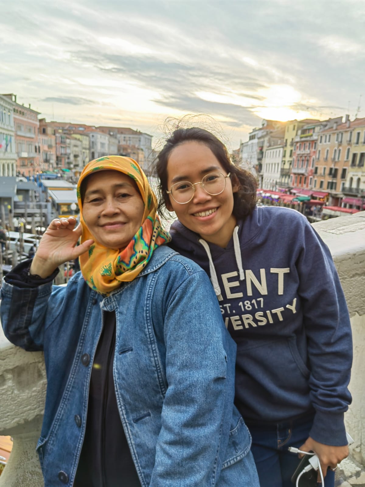 Sri and Kisti - Sari Kebab founders and management